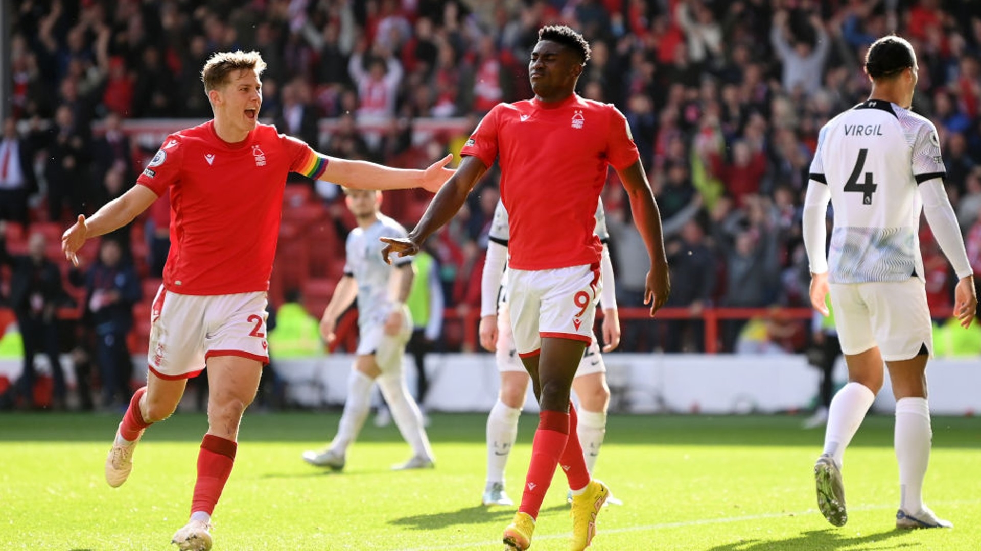 比赛的激烈 比赛的激烈